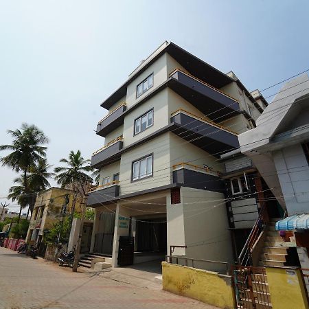 Hôtel Moshis Nest à Madurai Extérieur photo